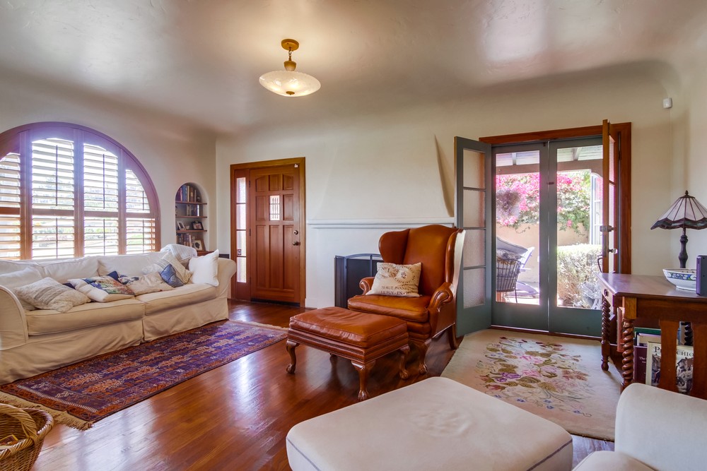 Virtual tour photo 10 of 36 for 3144 Fenelon St