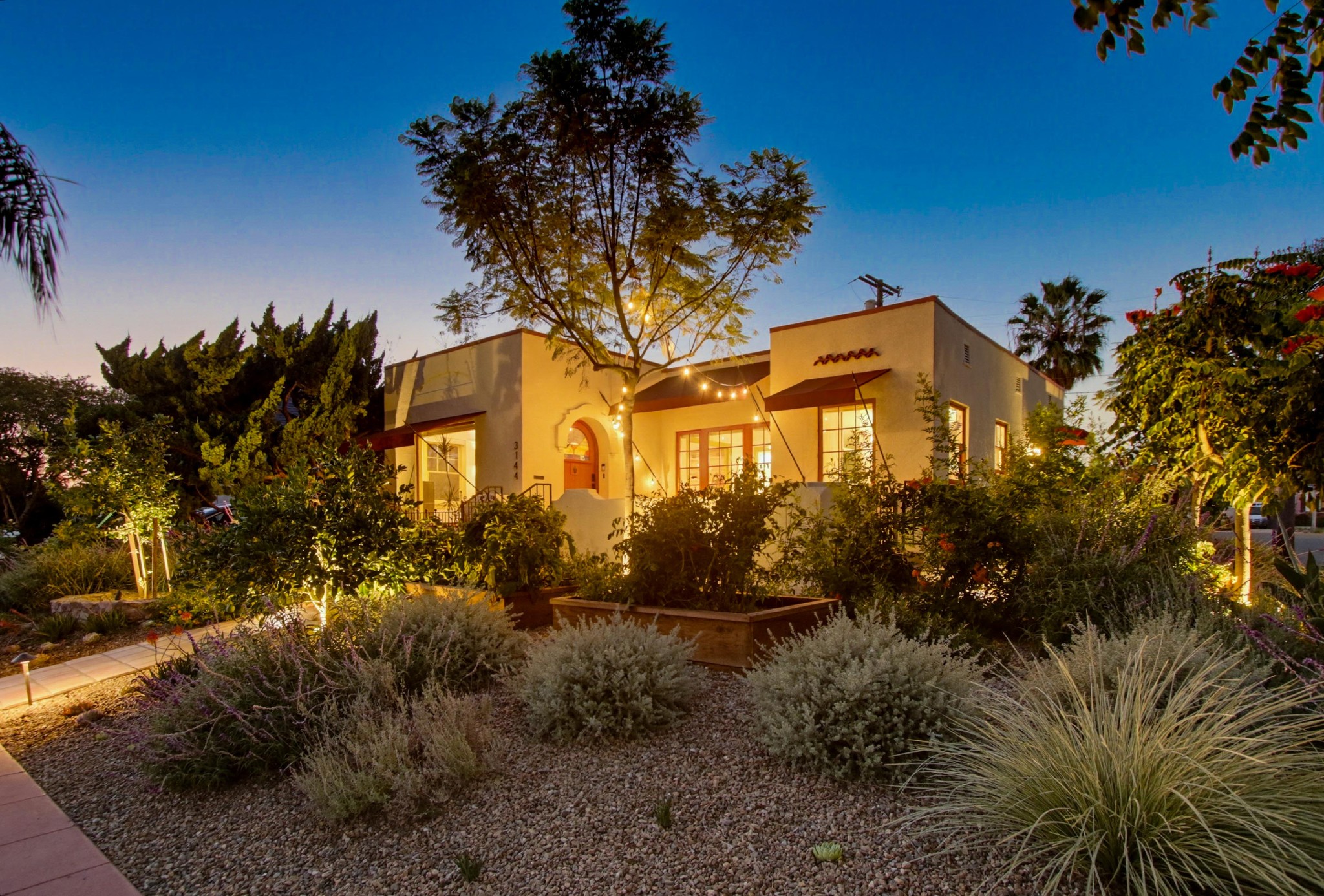Virtual tour photo 8 of 76 for 3144 Laurel St