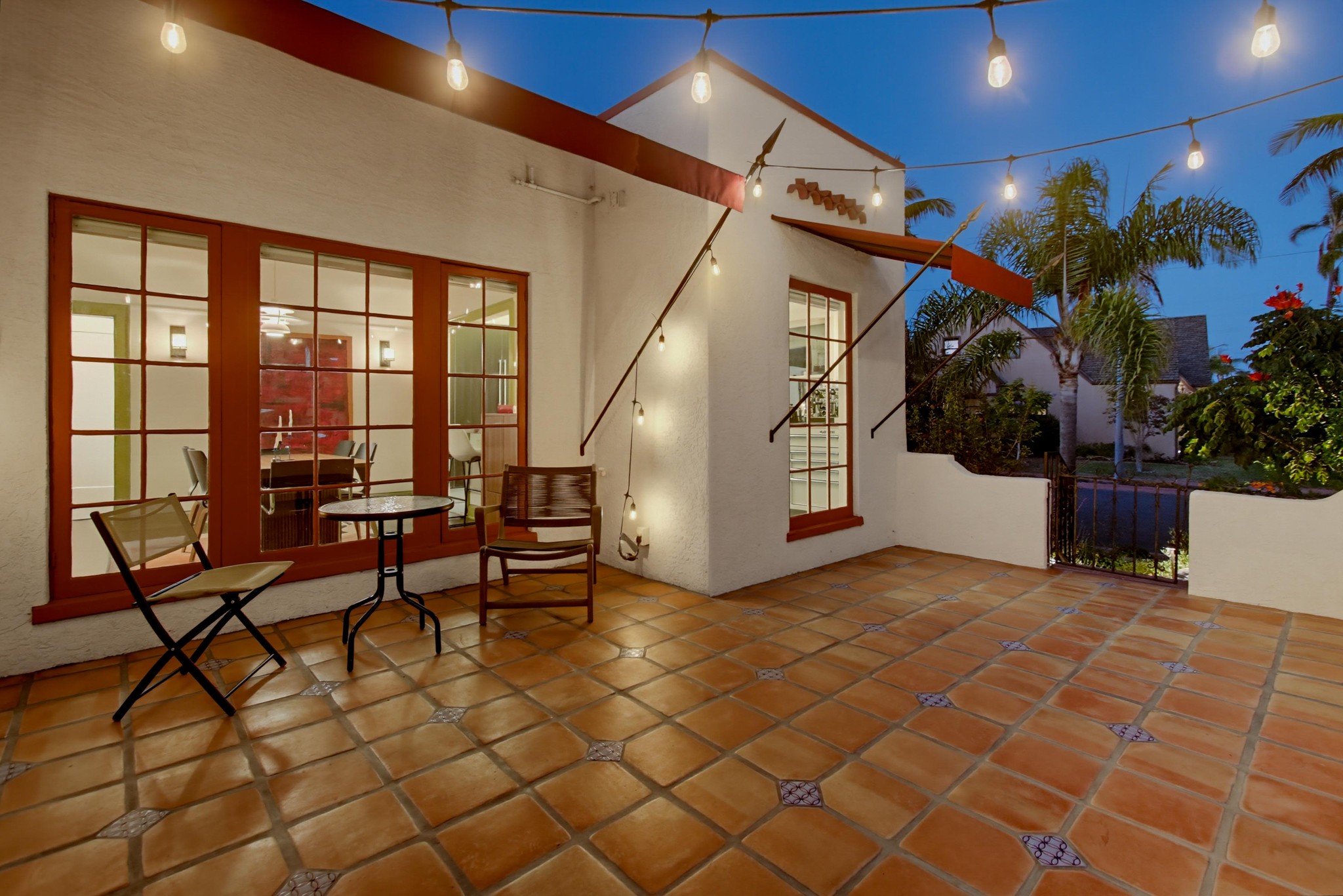 Virtual tour photo 10 of 76 for 3144 Laurel St