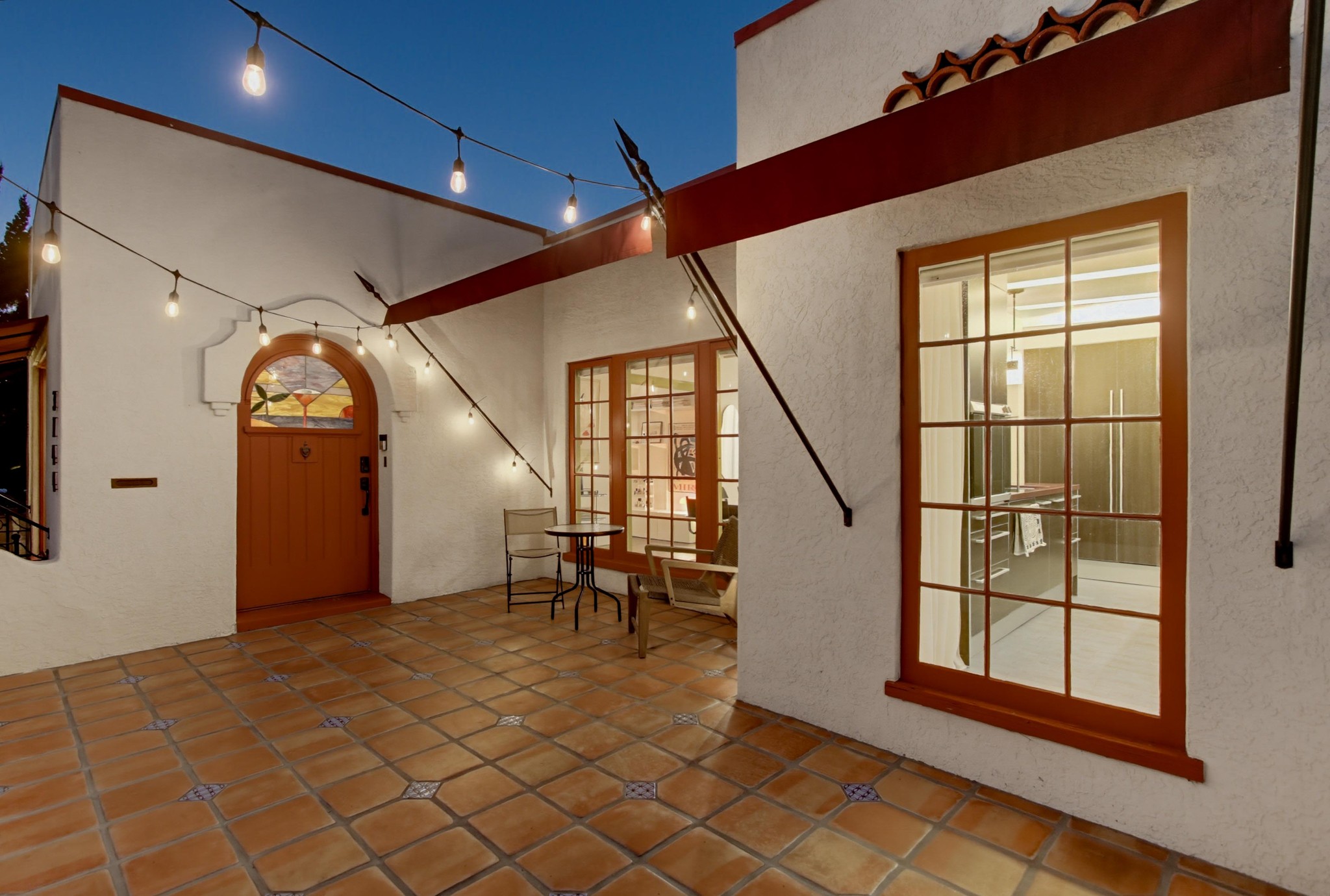 Virtual tour photo 12 of 76 for 3144 Laurel St