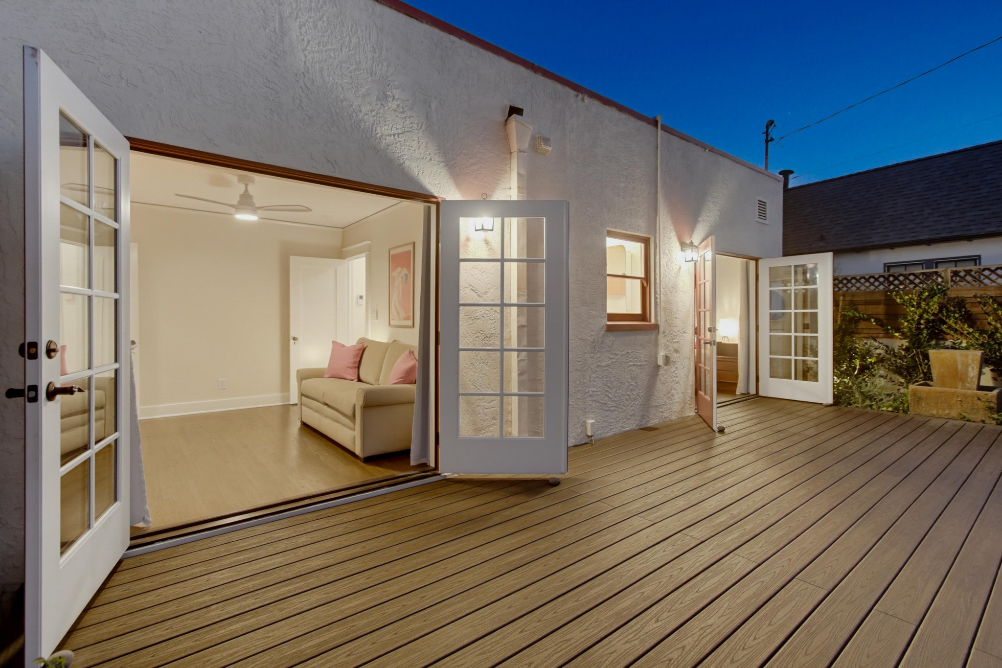 Virtual tour photo 17 of 76 for 3144 Laurel St