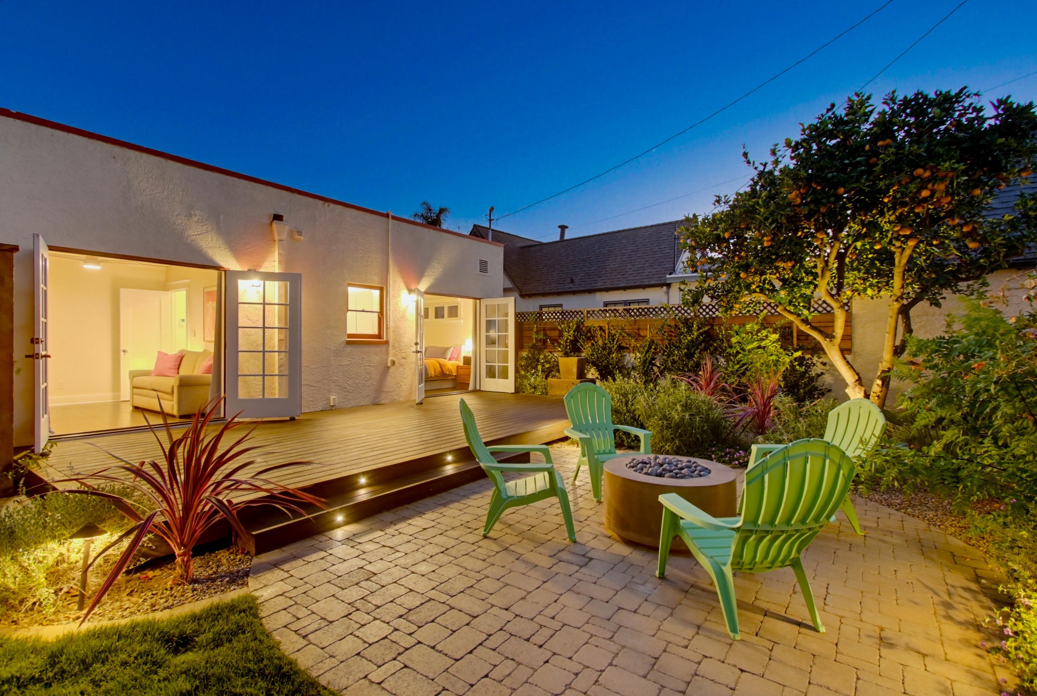 Virtual tour photo 18 of 76 for 3144 Laurel St