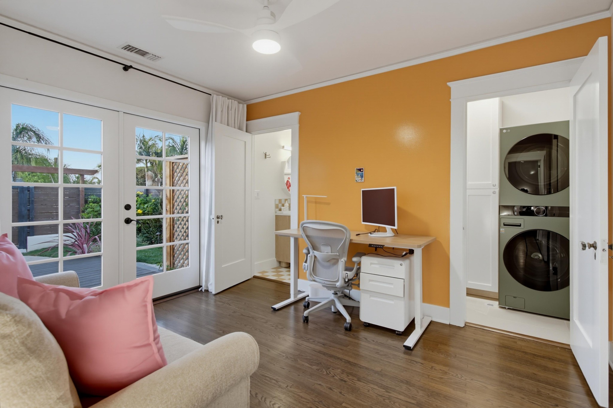 Virtual tour photo 49 of 76 for 3144 Laurel St