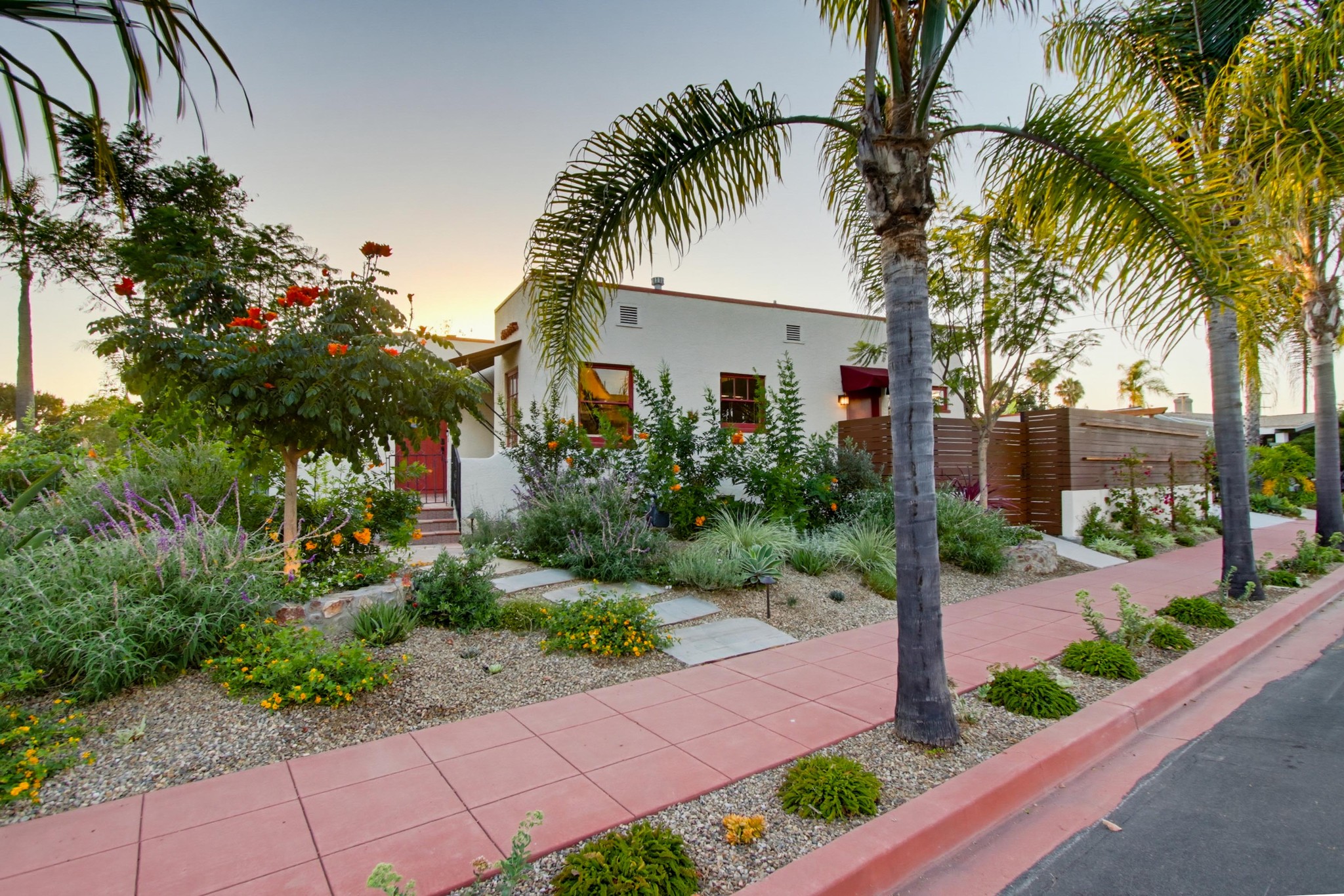 Virtual tour photo 60 of 76 for 3144 Laurel St