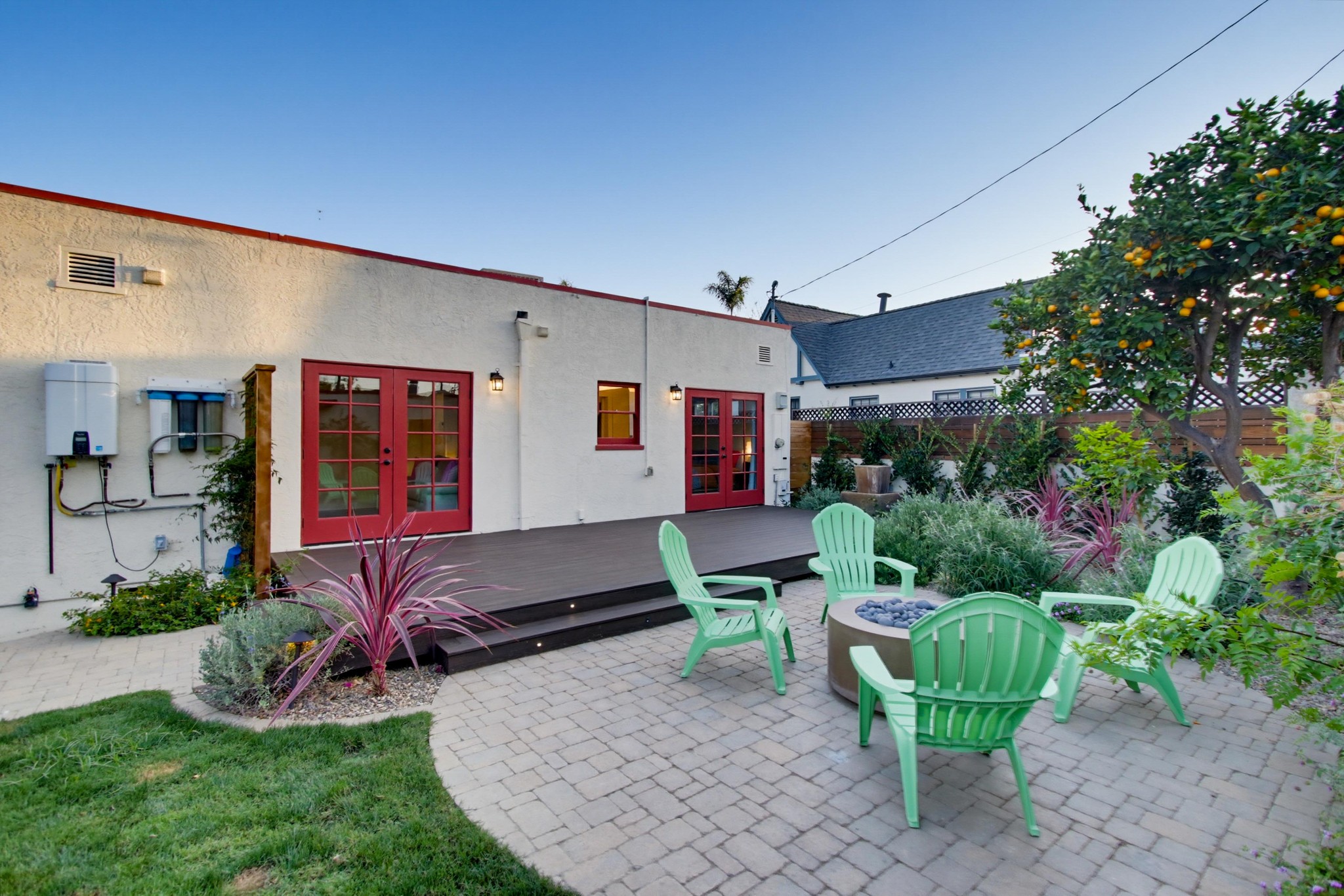 Virtual tour photo 75 of 76 for 3144 Laurel St