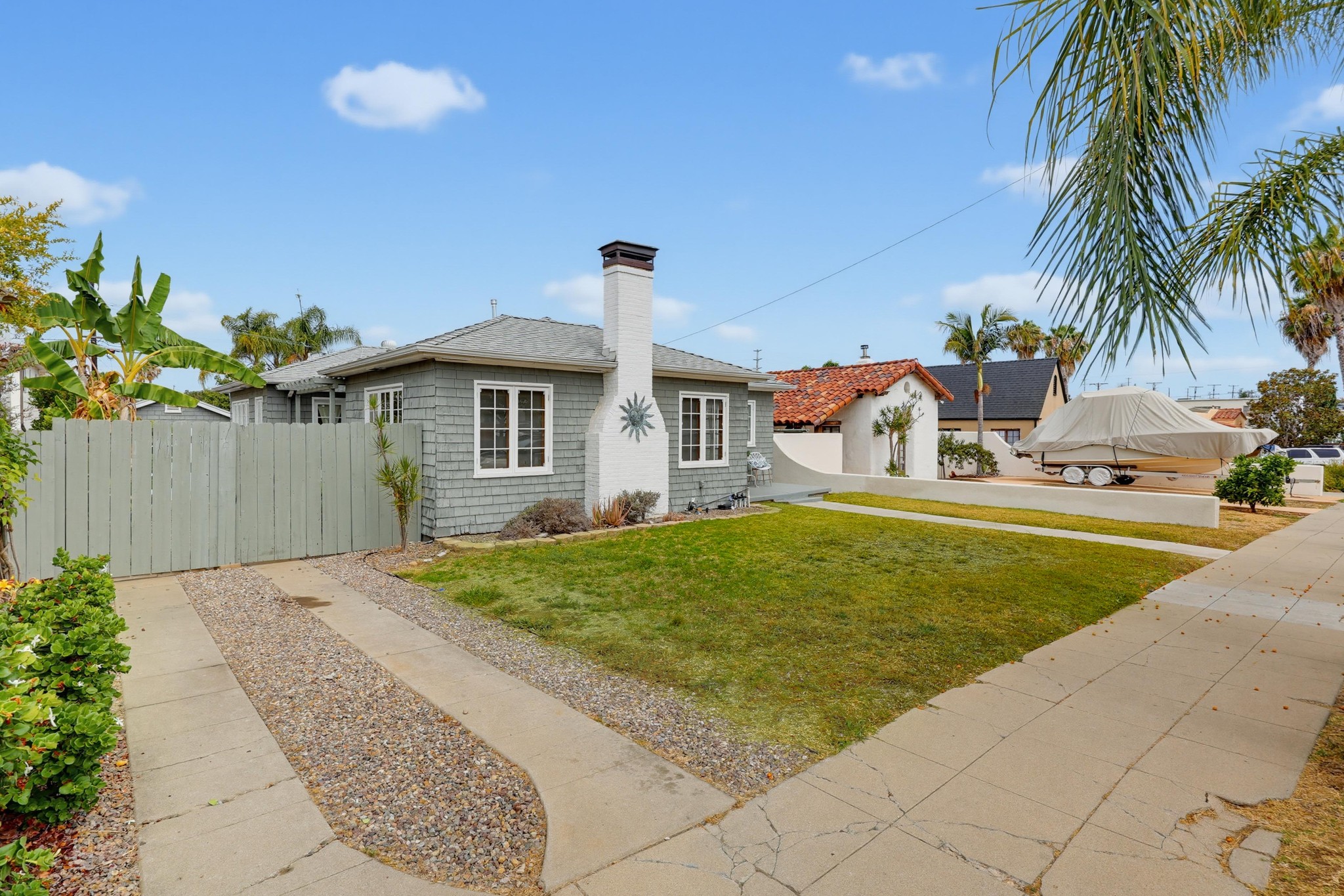 Virtual tour photo 4 of 51 for 3145 Bancroft St