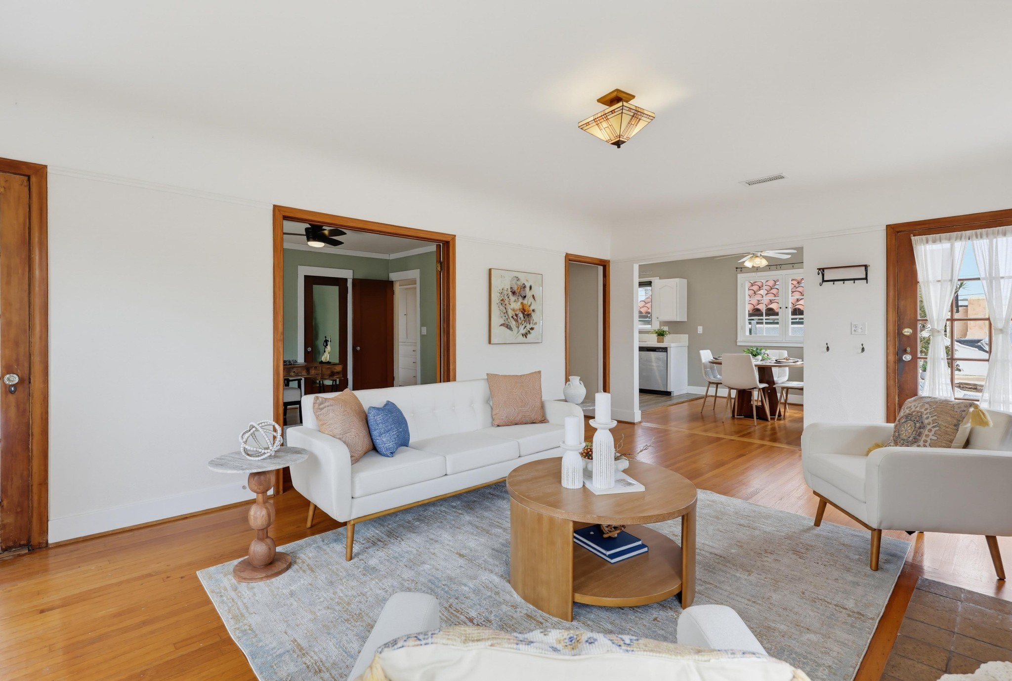 Virtual tour photo 12 of 51 for 3145 Bancroft St