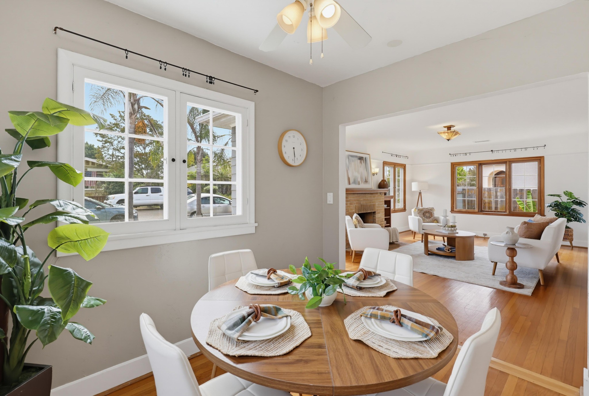 Virtual tour photo 16 of 51 for 3145 Bancroft St