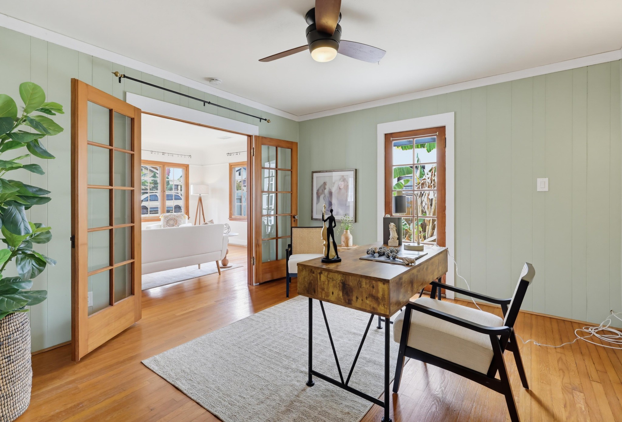 Virtual tour photo 25 of 51 for 3145 Bancroft St