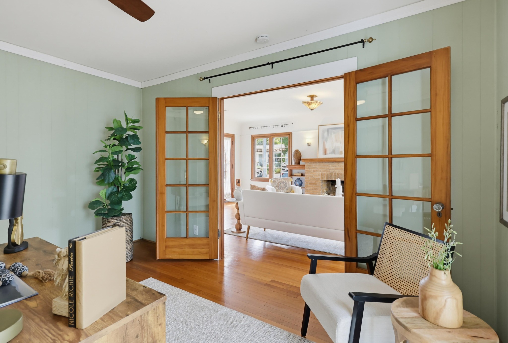 Virtual tour photo 27 of 51 for 3145 Bancroft St