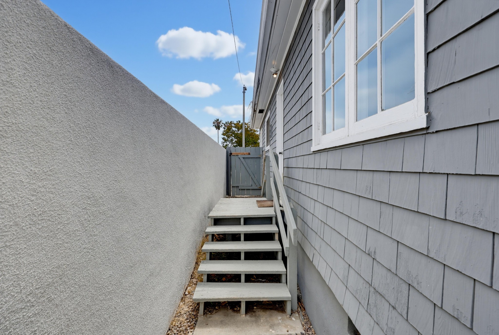 Virtual tour photo 41 of 51 for 3145 Bancroft St