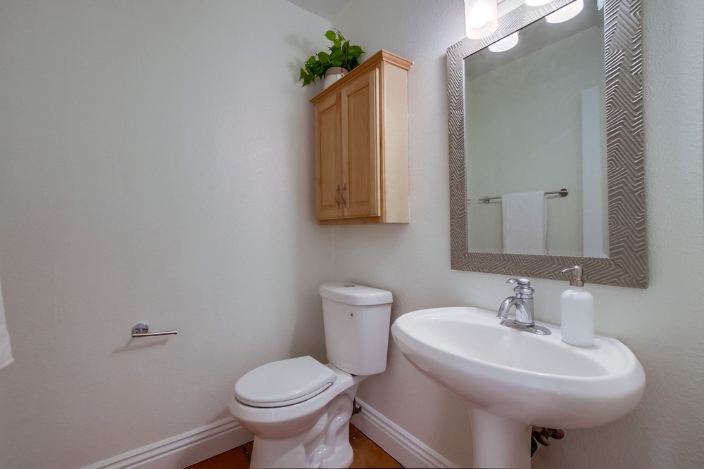 Virtual tour photo 25 of 55 for 3145 Union St APT 5