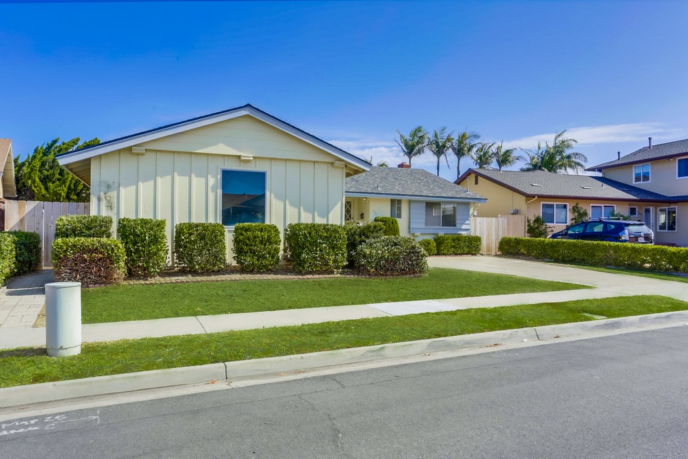 Virtual tour photo 4 of 45 for 3146 Briand Ave
