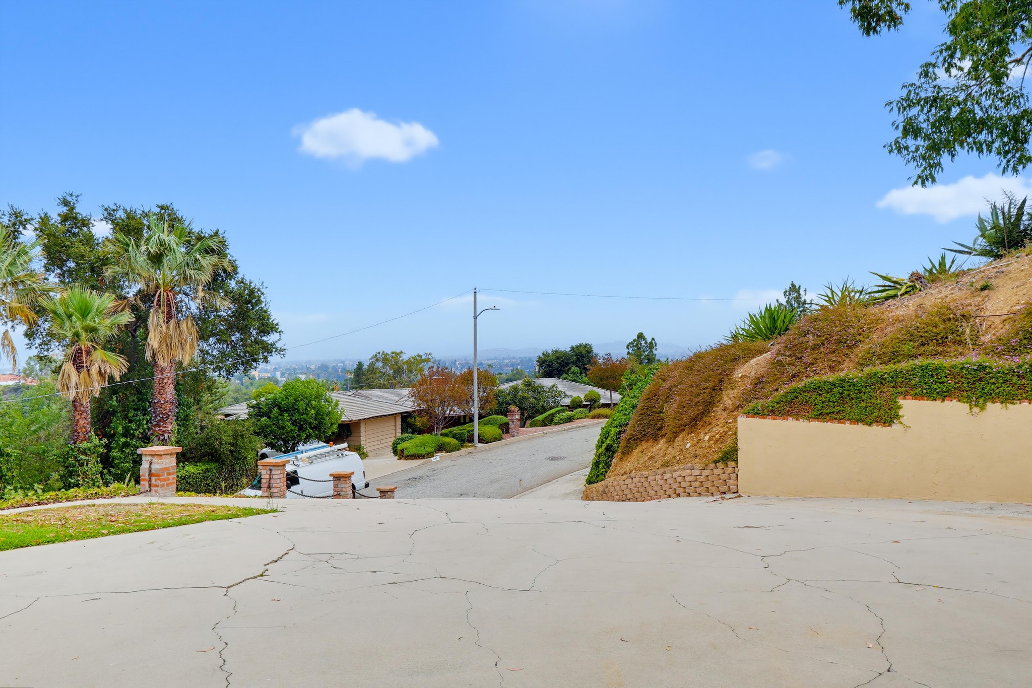 Virtual tour photo 7 of 69 for 3146 E Los Cerillos Dr
