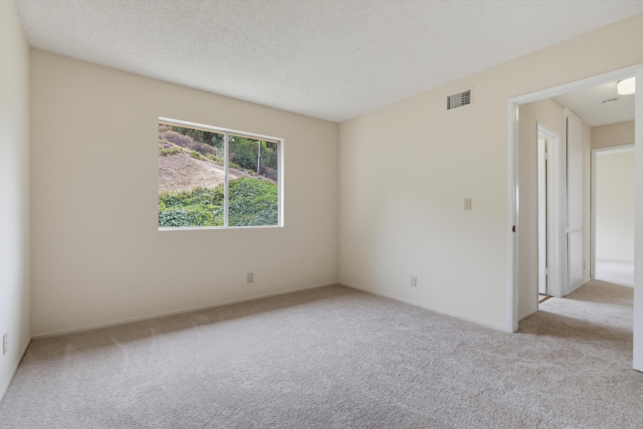 Virtual tour photo 37 of 69 for 3146 E Los Cerillos Dr
