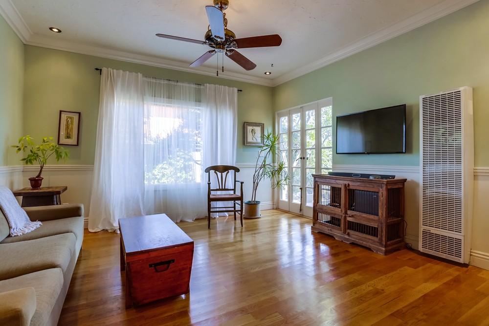 Virtual tour photo 11 of 37 for 3146 L St