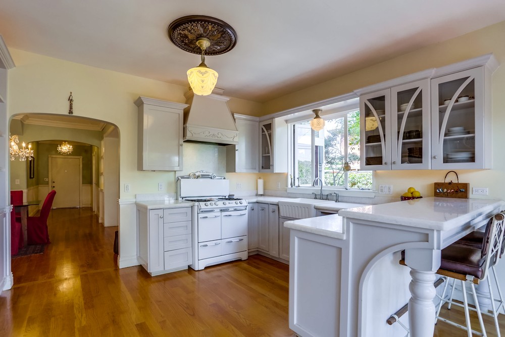 Virtual tour photo 14 of 37 for 3146 L St