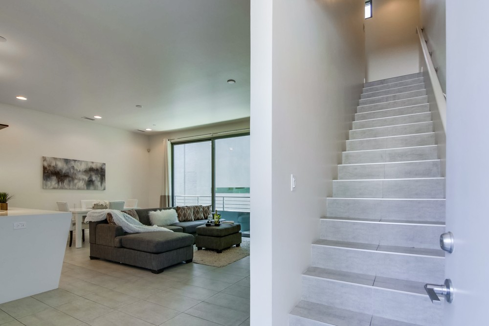 Virtual tour photo 7 of 43 for 315 Upas St