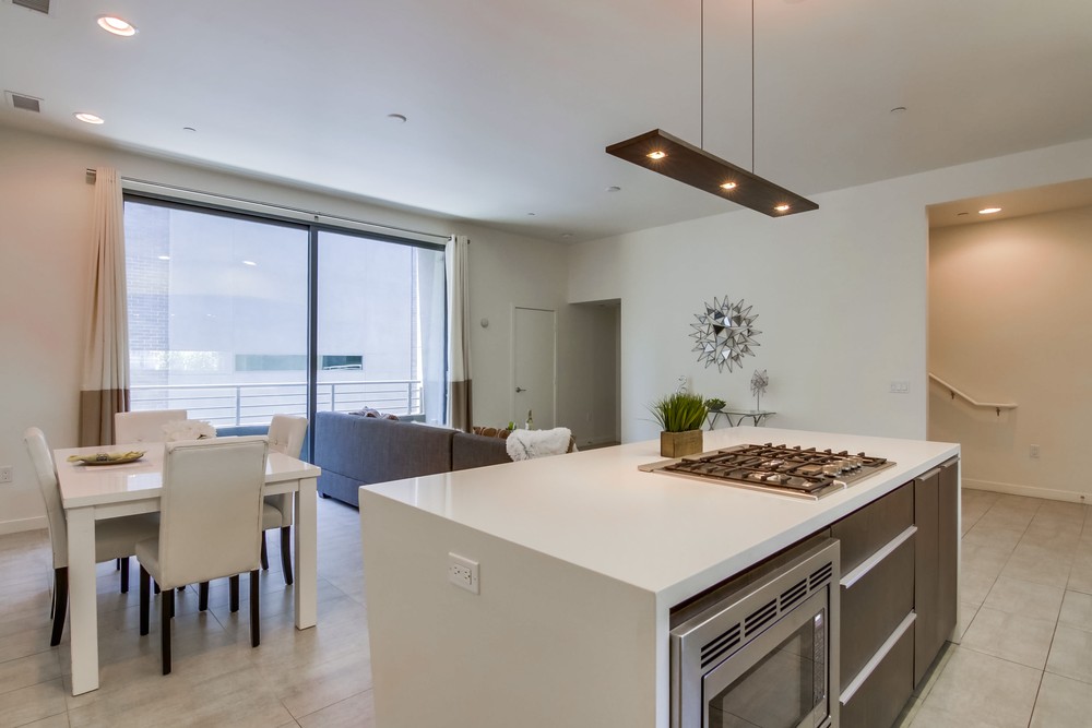 Virtual tour photo 21 of 43 for 315 Upas St