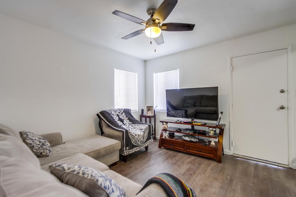 Virtual tour photo 12 of 27 for 3150 38th St