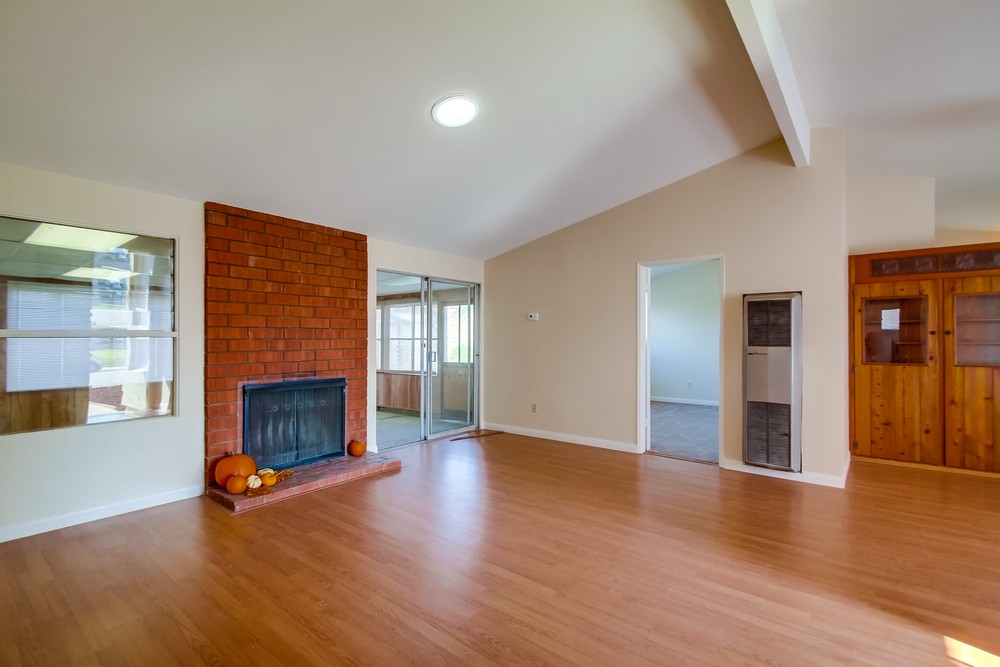 Virtual tour photo 7 of 45 for 3150 Admiral Ave
