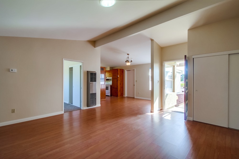 Virtual tour photo 10 of 45 for 3150 Admiral Ave