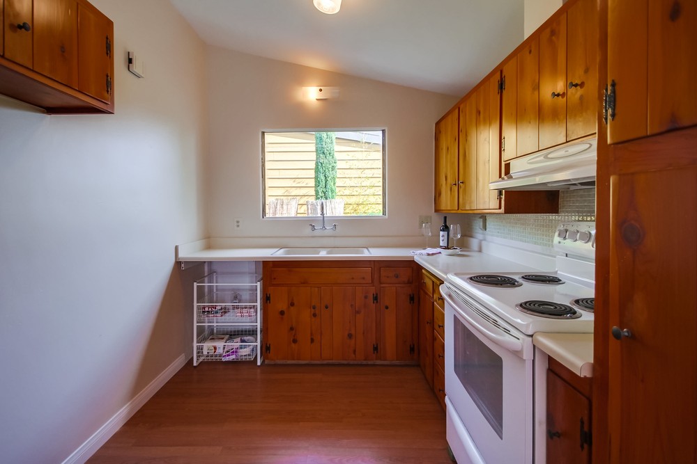 Virtual tour photo 17 of 45 for 3150 Admiral Ave