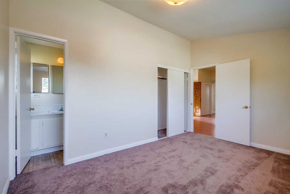Virtual tour photo 24 of 45 for 3150 Admiral Ave