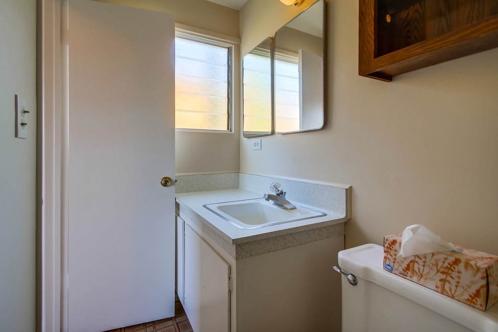 Virtual tour photo 26 of 45 for 3150 Admiral Ave