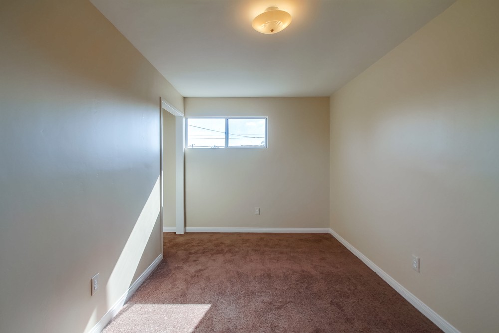Virtual tour photo 27 of 45 for 3150 Admiral Ave
