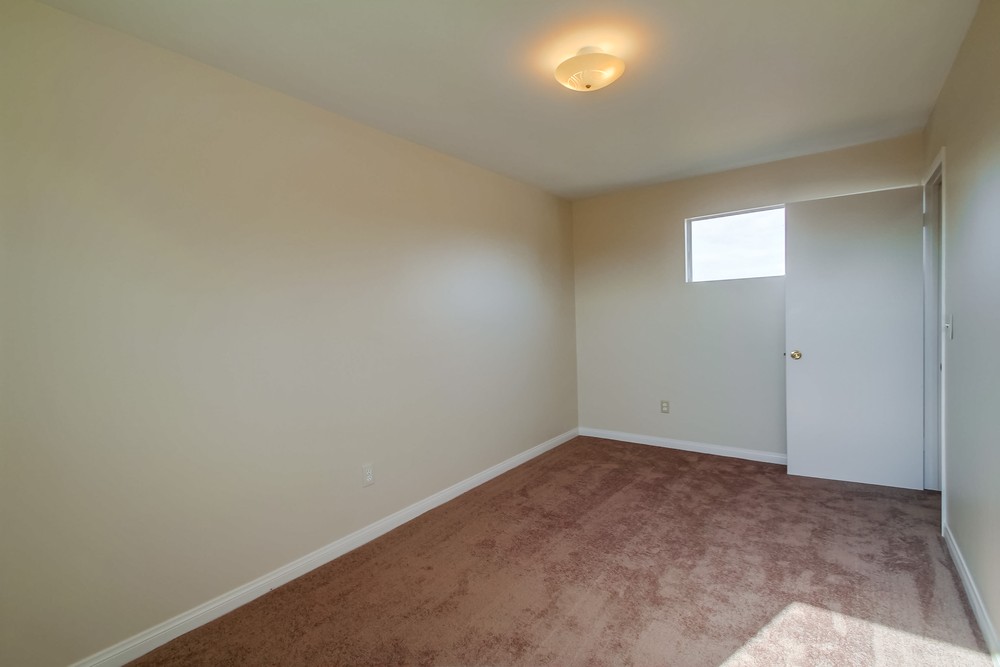 Virtual tour photo 28 of 45 for 3150 Admiral Ave