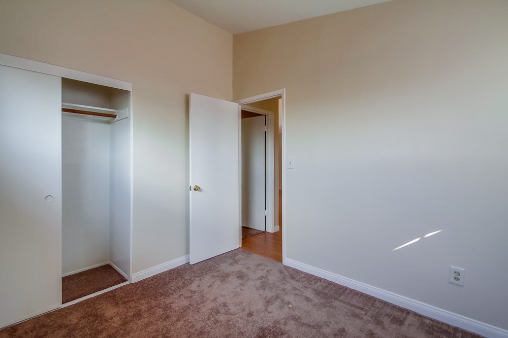 Virtual tour photo 35 of 45 for 3150 Admiral Ave