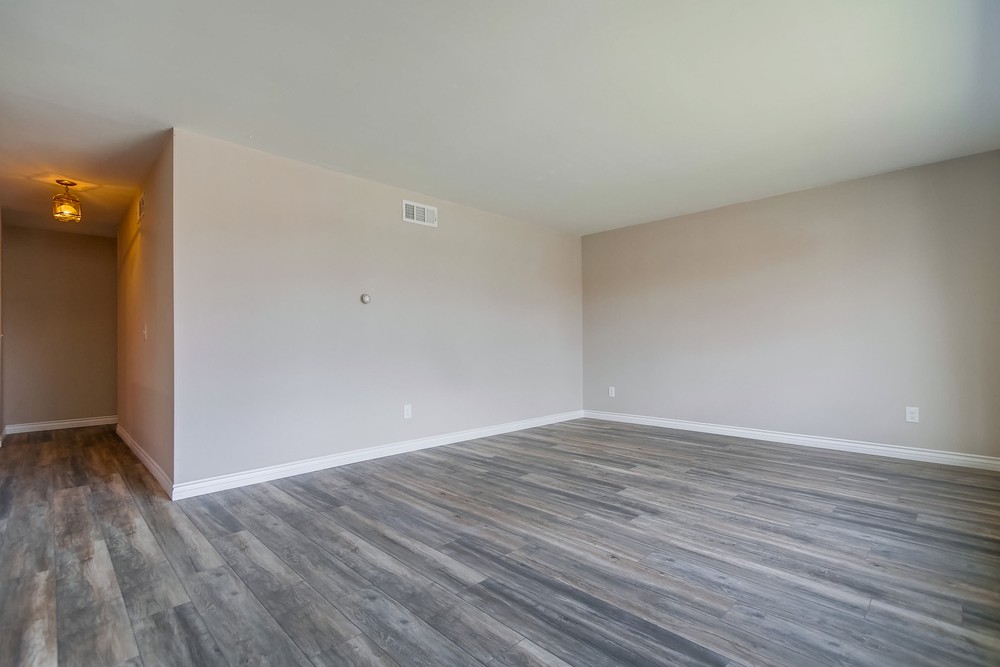 Virtual tour photo 11 of 55 for 3151 Magellan St