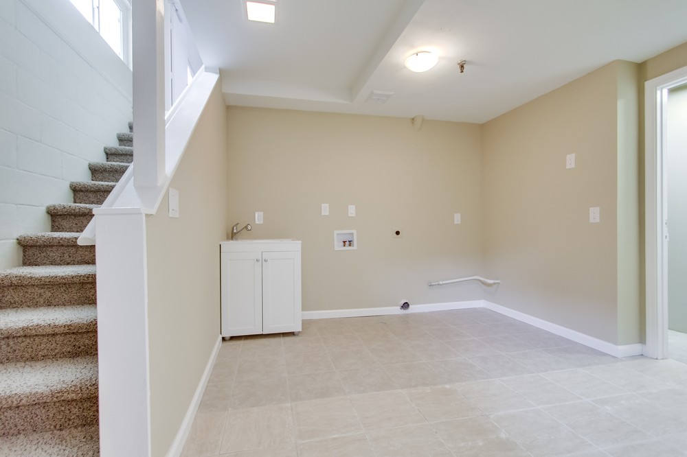 Virtual tour photo 47 of 56 for 3154 Briand Avenue