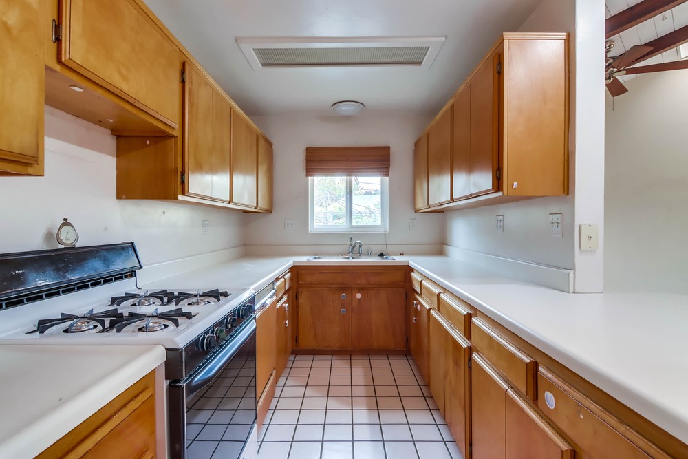 Virtual tour photo 21 of 41 for 3159 Winlow St