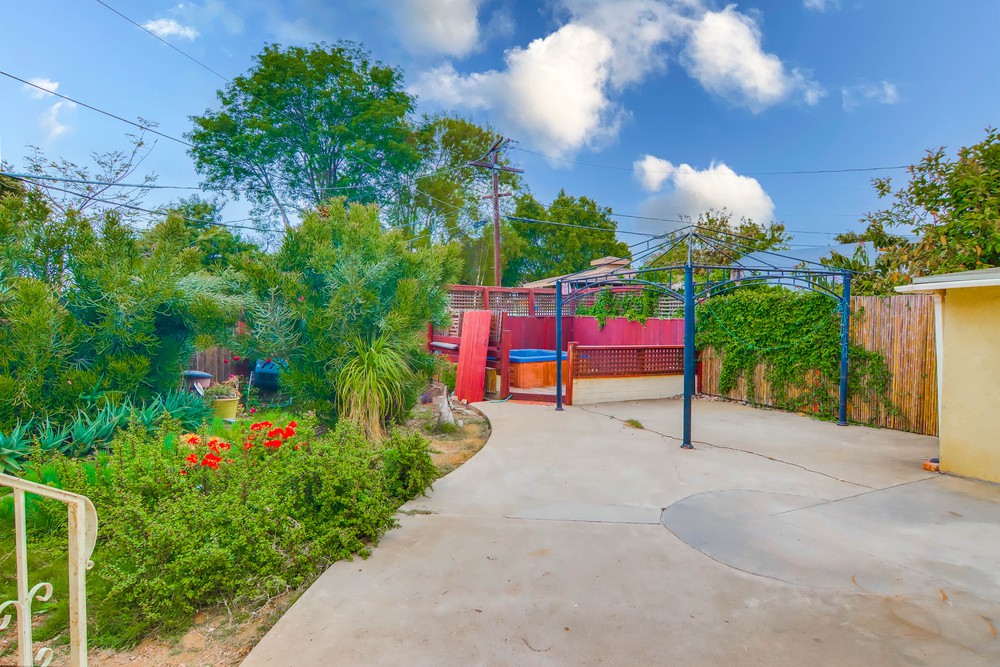 Virtual tour photo 37 of 41 for 3159 Winlow St