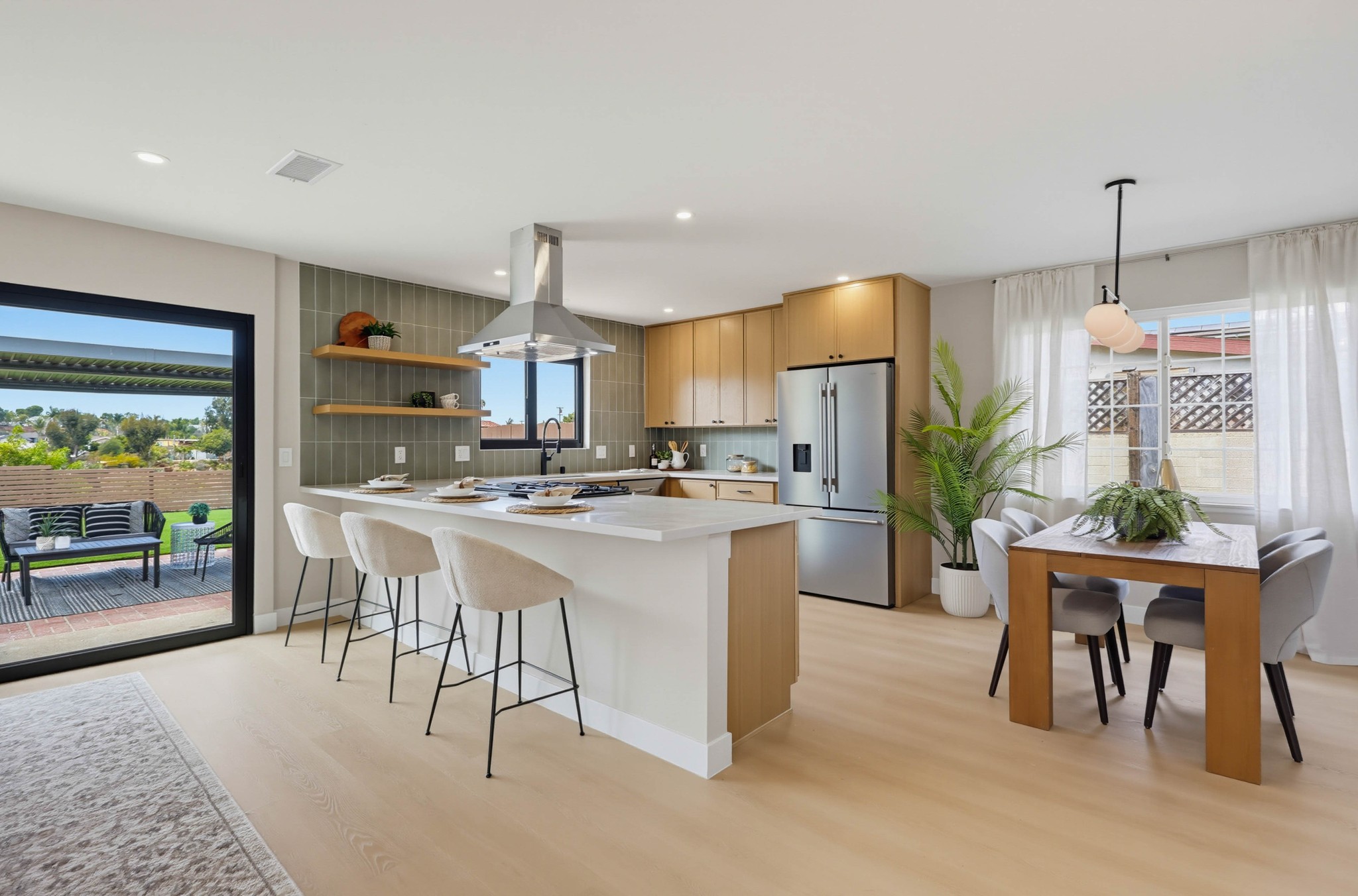 Virtual tour photo 10 of 61 for 3162 Via Arcilla