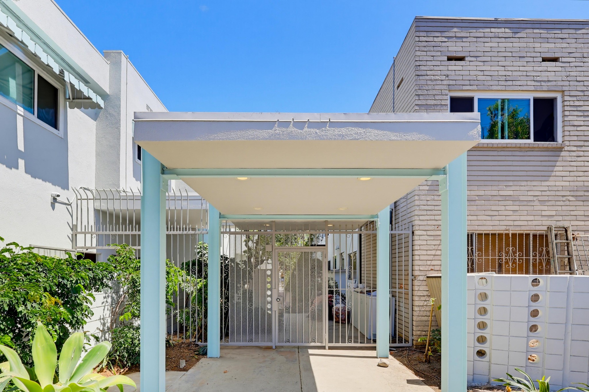Virtual tour photo 6 of 71 for 3166 S Sepulveda Blvd Unit 6