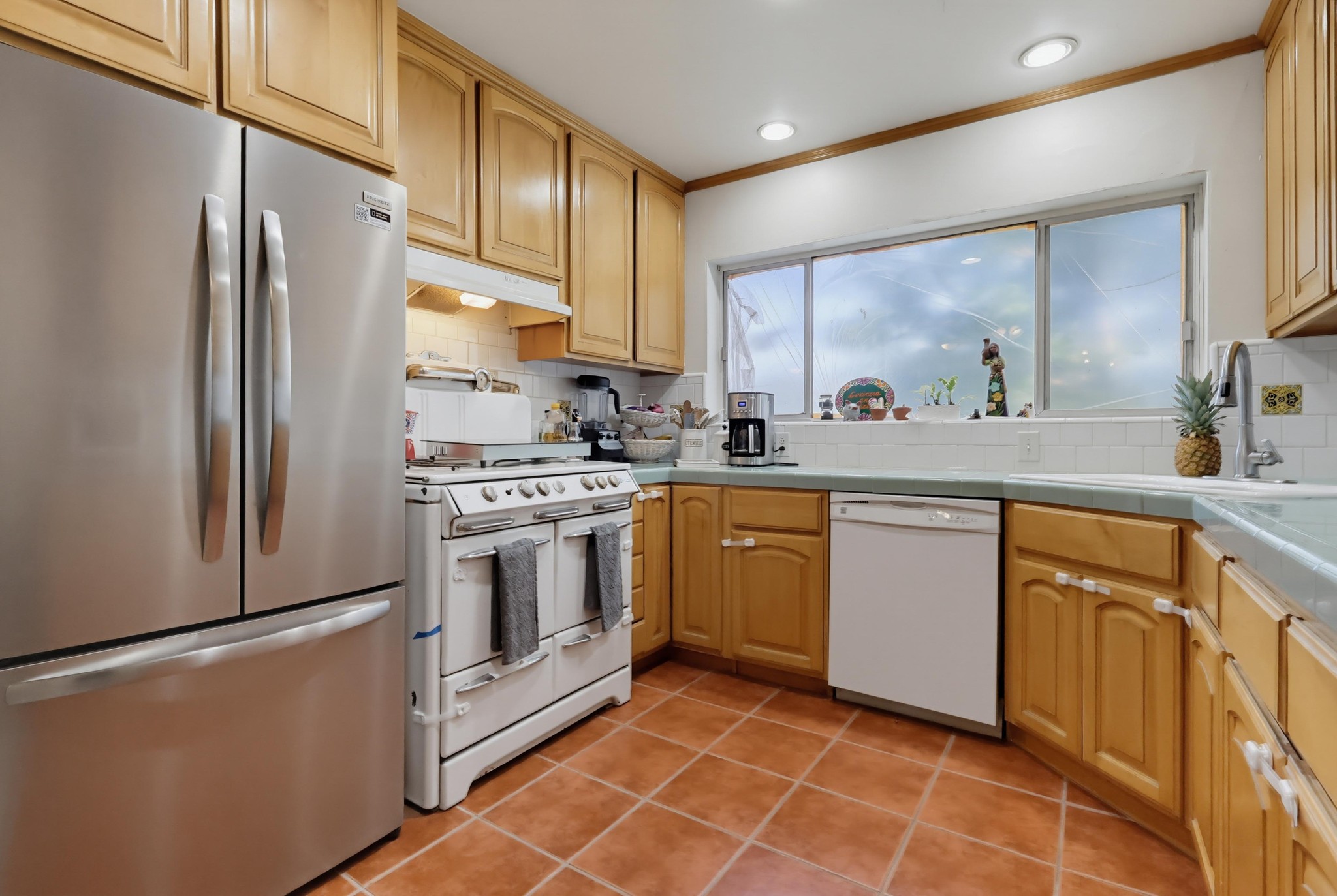 Virtual tour photo 30 of 71 for 3166 S Sepulveda Blvd Unit 6