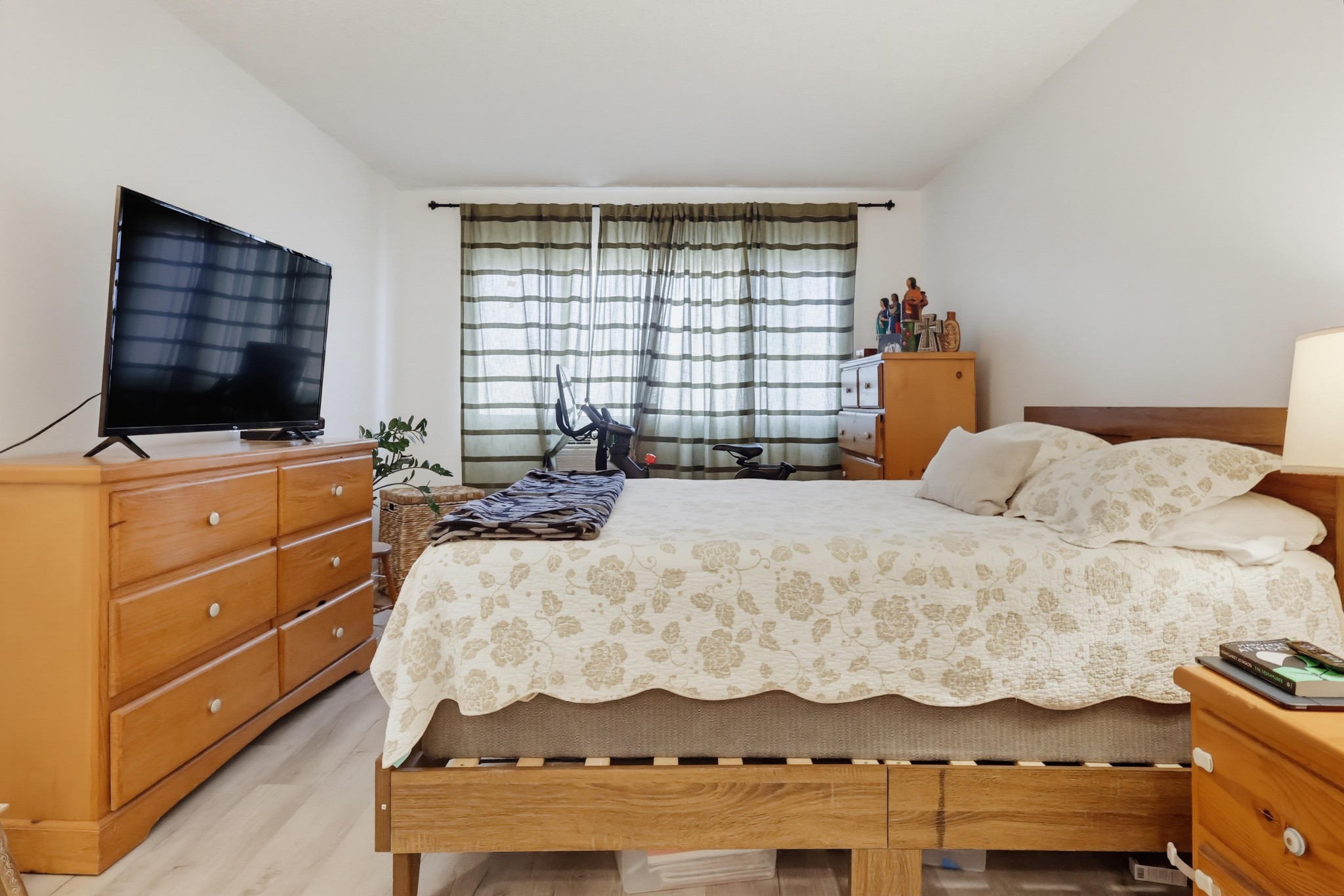 Virtual tour photo 39 of 71 for 3166 S Sepulveda Blvd Unit 6
