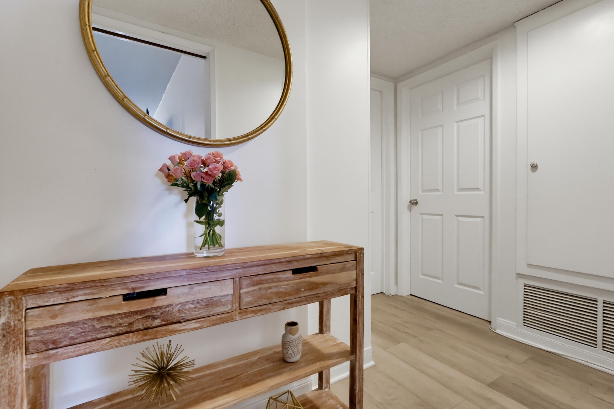 Virtual tour photo 47 of 71 for 3166 S Sepulveda Blvd Unit 6