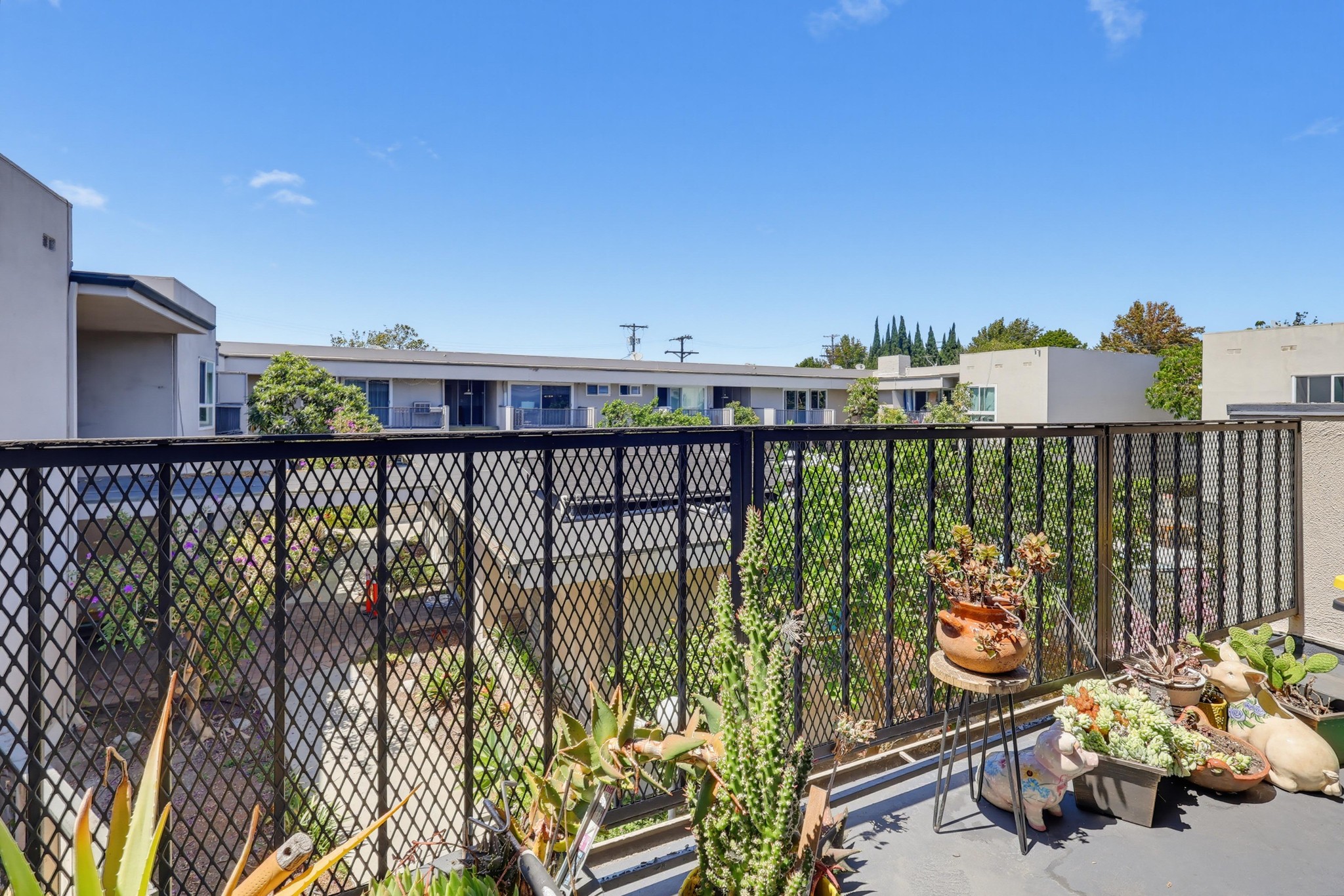 Virtual tour photo 60 of 71 for 3166 S Sepulveda Blvd Unit 6