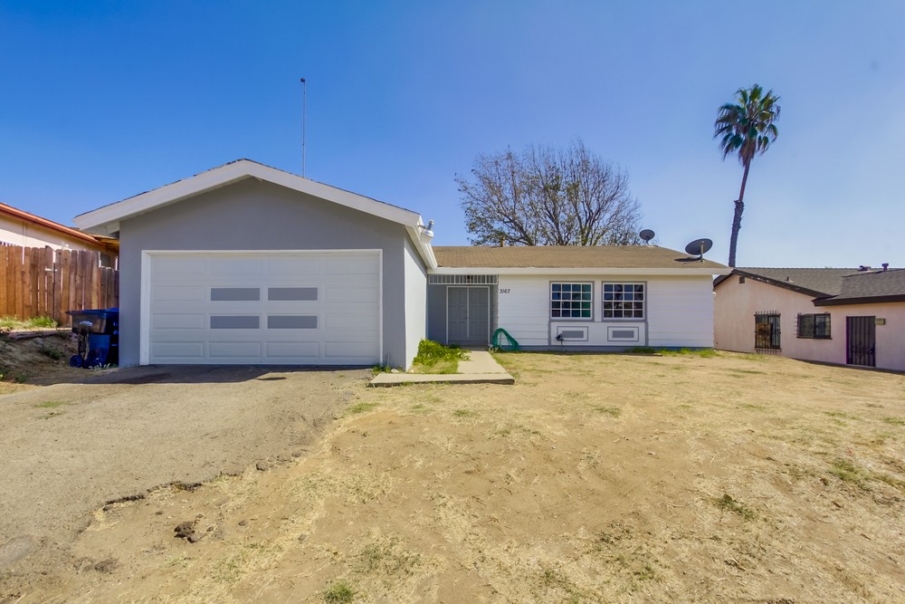 Virtual tour photo 4 of 42 for 3167 Altadena Ave