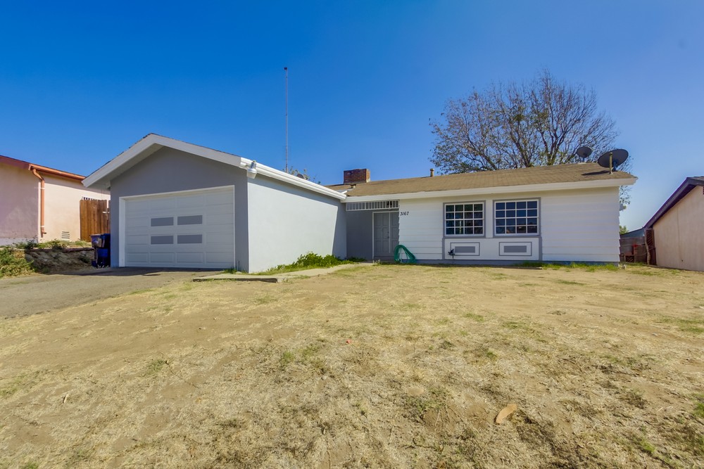 Virtual tour photo 5 of 42 for 3167 Altadena Ave