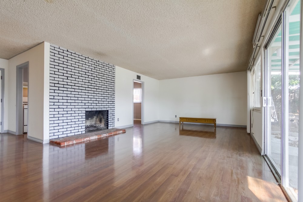 Virtual tour photo 11 of 42 for 3167 Altadena Ave