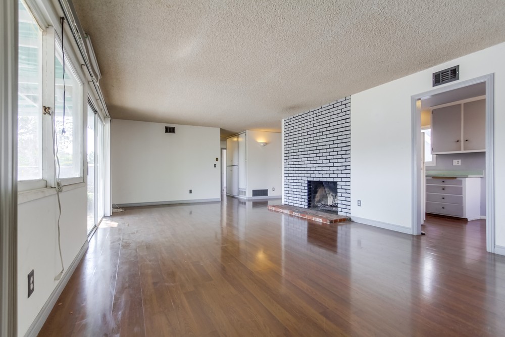 Virtual tour photo 12 of 42 for 3167 Altadena Ave