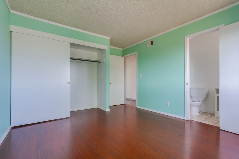 Virtual tour photo 24 of 42 for 3167 Altadena Ave