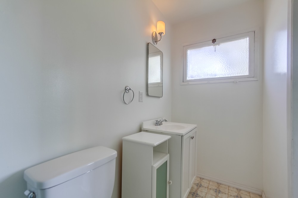 Virtual tour photo 25 of 42 for 3167 Altadena Ave