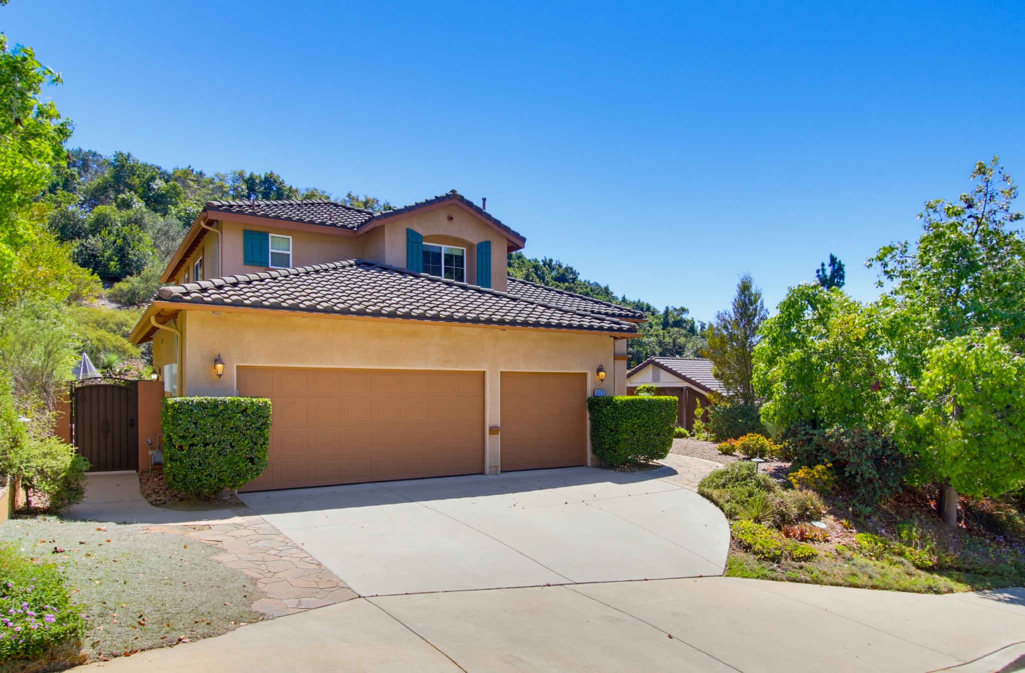 Virtual tour photo 3 of 106 for 3173 Willow Tree Ln