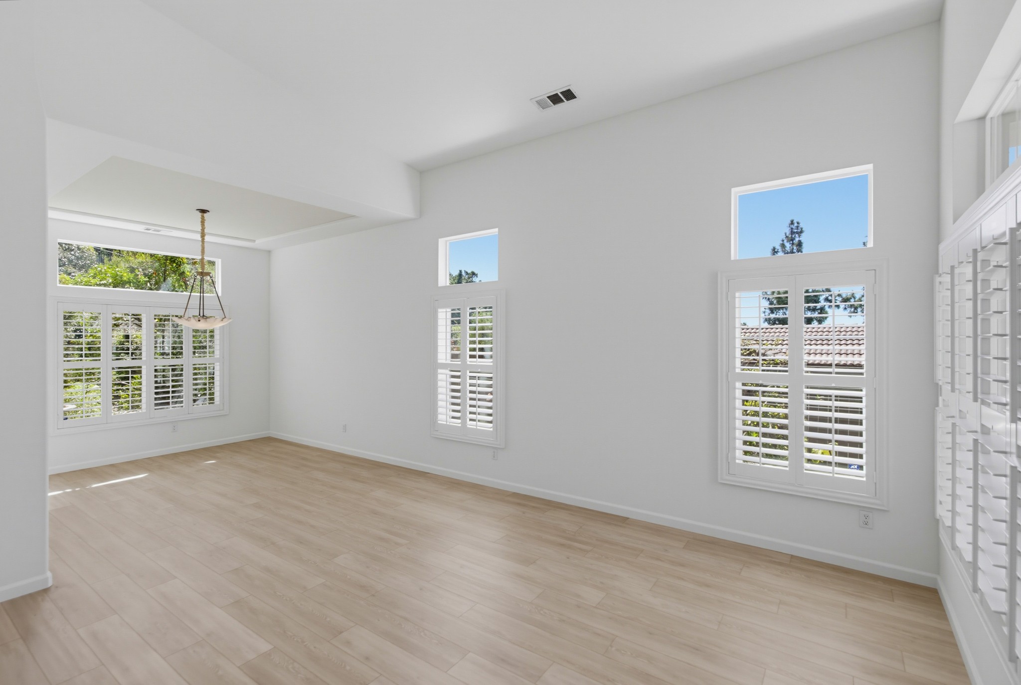 Virtual tour photo 8 of 106 for 3173 Willow Tree Ln